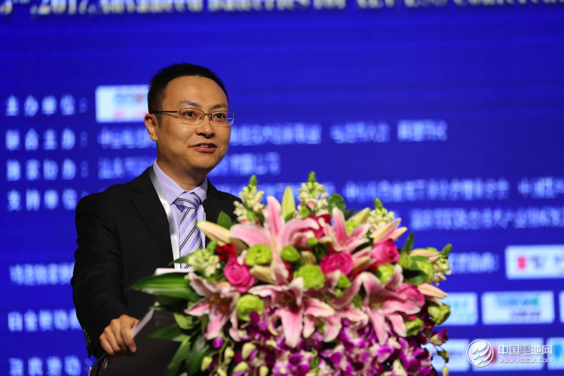 伟德bv1946官方网站经济学博士、副教授谢里 伟德bv1946官方网站经济学博士、副教授谢里